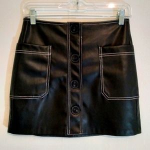 🎁 Zara Faux Leather Mini Skirt, Black w/ White Stitching, Pockets Front Buttons